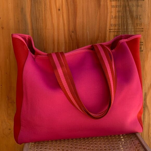 LAST CHANCE Neoprene Sunmersalt Anthropology Pink Beach Tote Bag - Picture 3 of 9